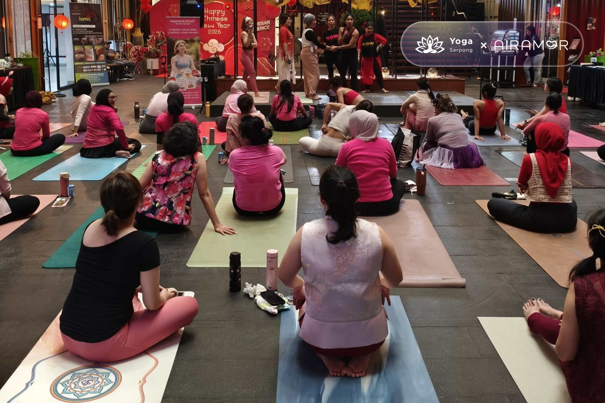 Read more about the article Semarak “Valentine Yoga”: Komunitas Yoga Serpong Gelar Latihan Bersama di Qubika Hotel